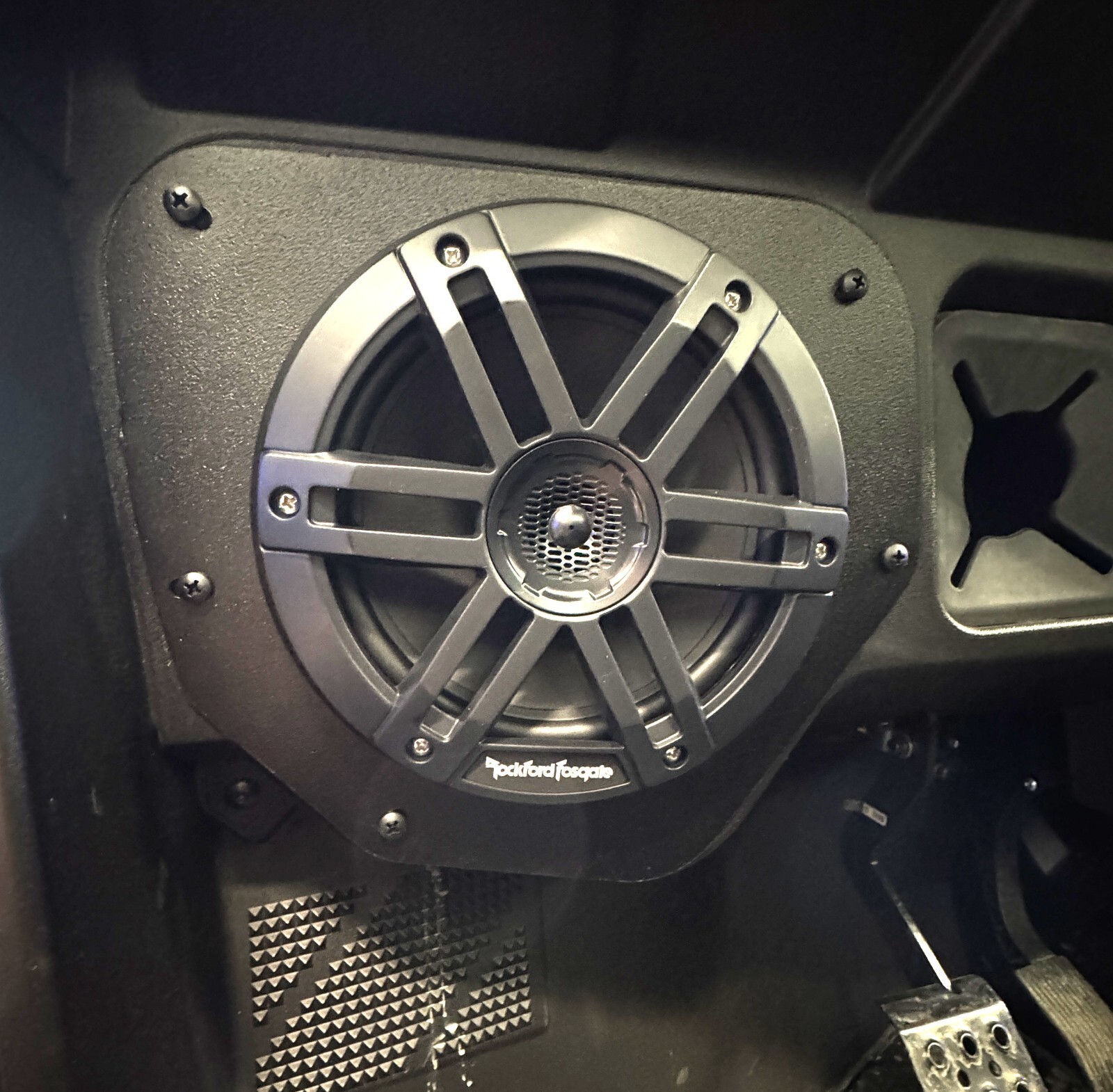 2025 - 2026 Polaris Ranger XP 1000 Audio Kit - Clarion - Keeps the cup holders