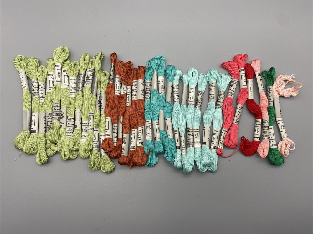 LOT (34) Galaxy Double Mercerized Floss Assorted Colors