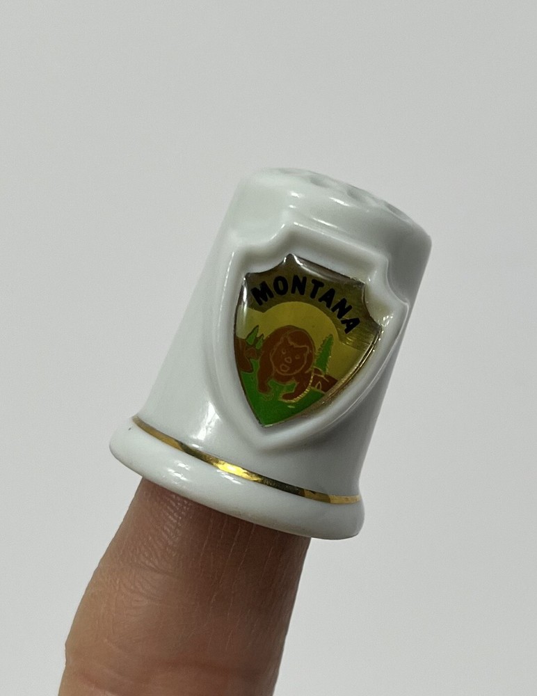Montana Porcelain Thimble Bear Nature Scene