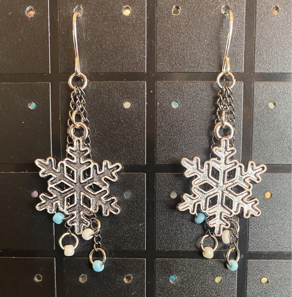 Handmade Christmas Snowflake Earrings Drop/Dangle Charm