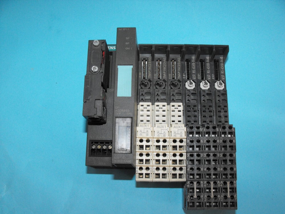 SIEMENS 6ES7151-1AA02-0AB0.SIMATIC DP INTERFACE MODULE.ET200.+TMP15C23-A.USED