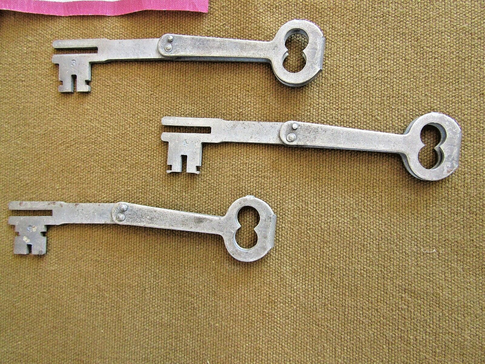 antique folding skeleton keys, "Church Keys."