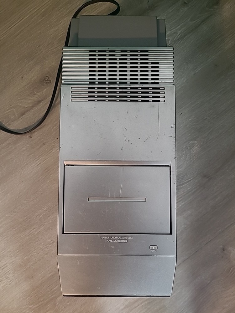 Panasonic SA-PM17 Stereo System 5 Disc Changer Main Unit Only Working
