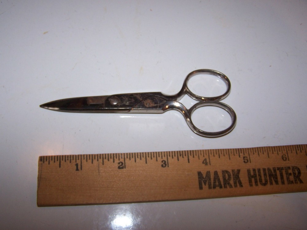Vintage SIMMONS KEEN KETTER Button Hole Scissors GERMANY