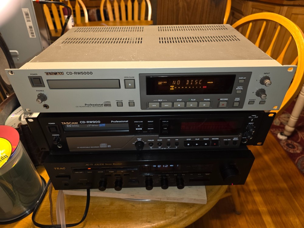Tascam CD-RW5000 Rack-Mounted CD Rewritable Recorder Player - WORKING *READ*