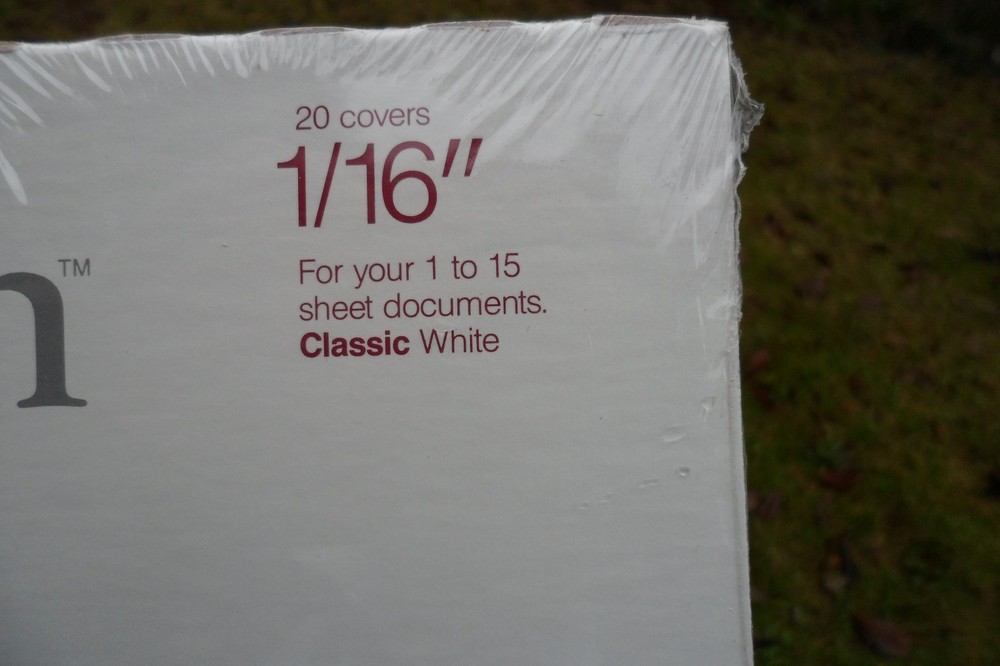 Avery Dennison 1st Impression Desktop 1/16" Covers Classic White