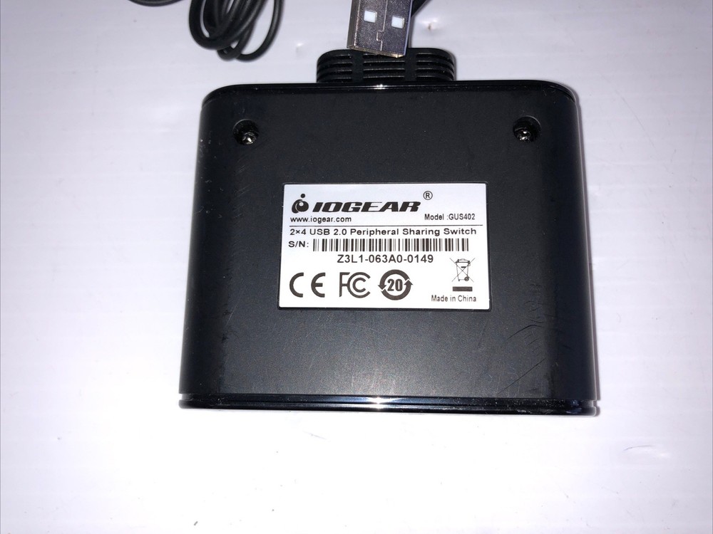 IOGEAR Model GUS402 2x4 USB 2.0 Peripheral Sharing Hub Switch