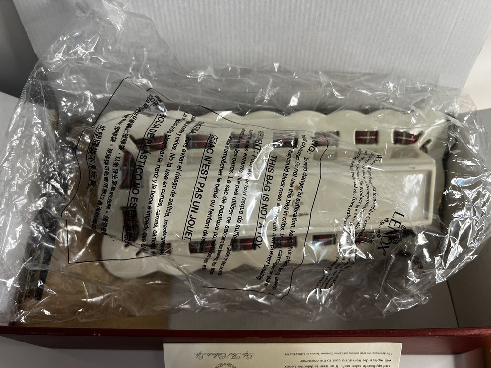 Lenox Christmas Giftables Cracker Tray With BOX And TAGS