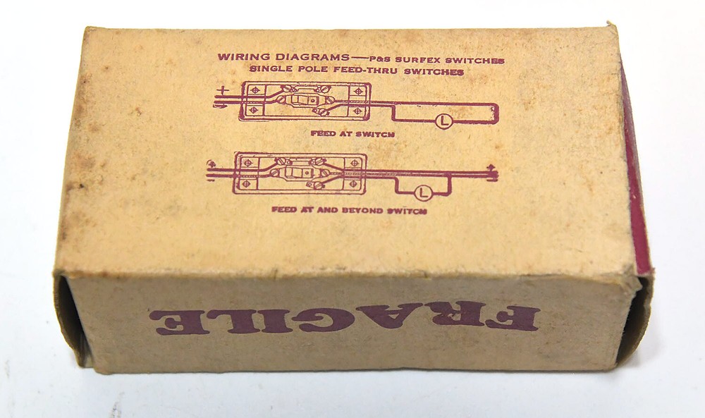 VINTAGE INDUSTRIAL BAKELITE PLASTIC SINGLE POLE TOGGLE SWITCH NEW OLD STOCK