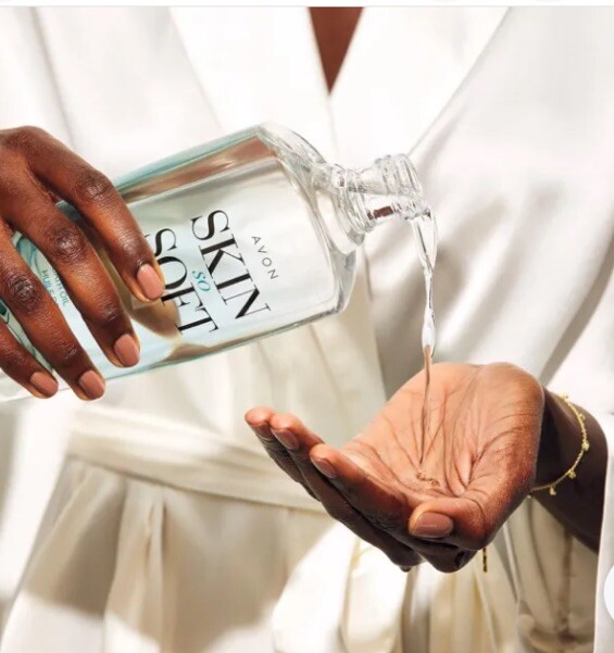 Avon ORIGINAL Scent Skin So Soft Bath Oil [25 Fl Oz] New & Sealed