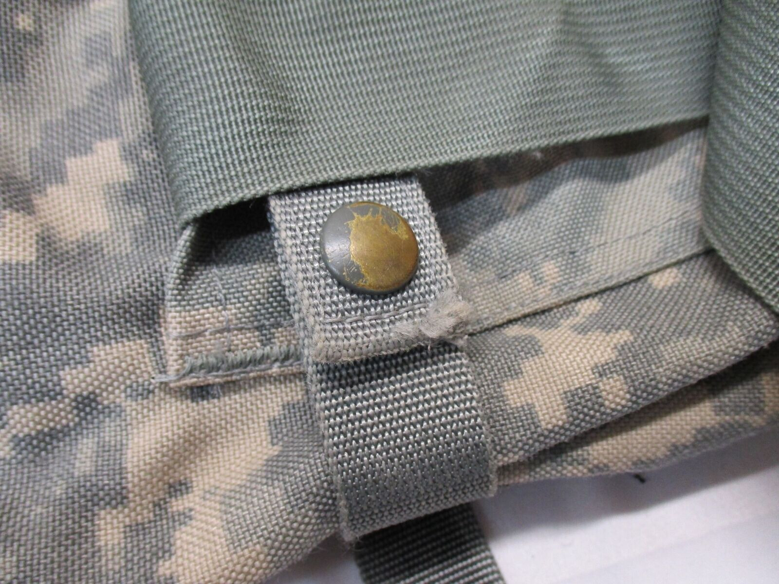 Military Issue ACU Molle Waist Pack / Butt Pack NSN: 8465-01-524-7263 EXCELLENT