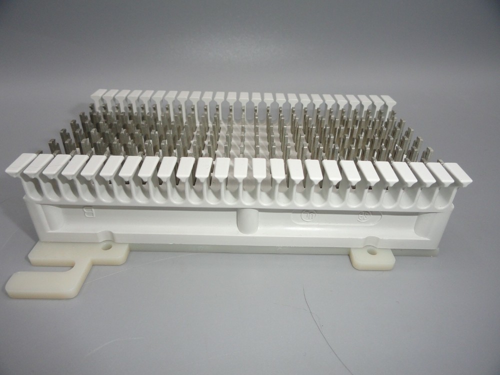 SIEMON S66M - Punch Down Block 6 X 25 - NEW