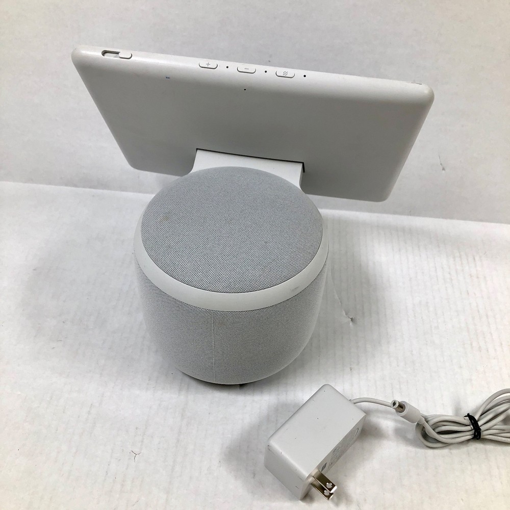 Amazon Echo Show 10 (3rd Generation) White Wireless Alexa Smart Speaker (T4E4AT)