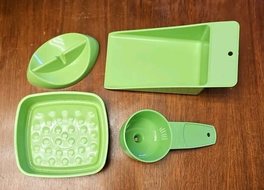 Tupperware  Gadgets, 4 Piece, Green, NEW