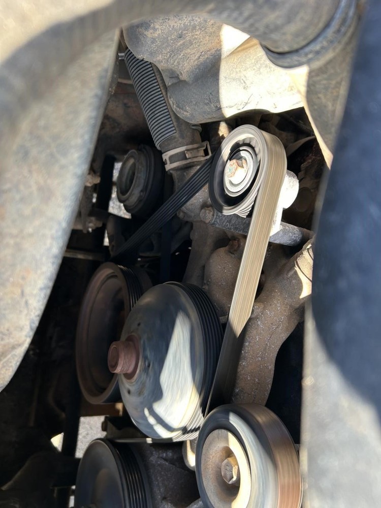 SILV15NEW 2007 High Mounted Stop Light 104965931