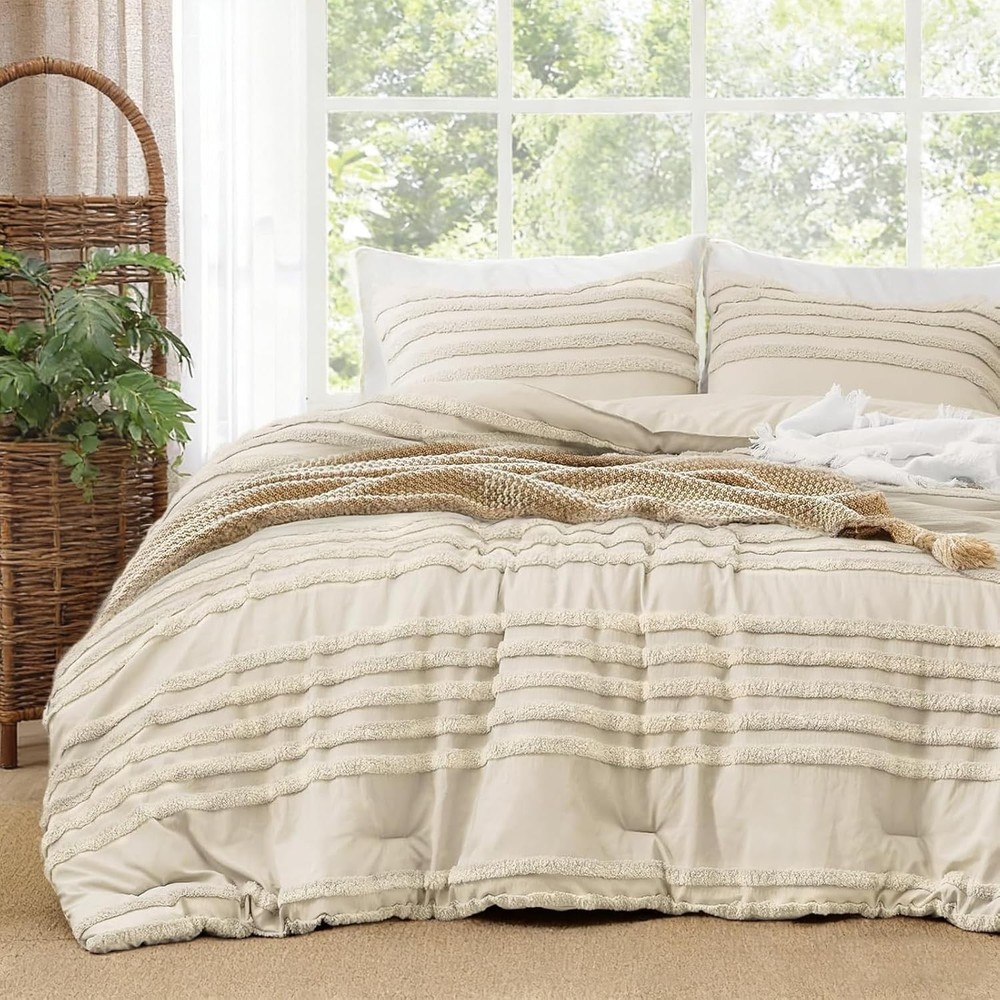 Exquisite Boho Queen Size Comforter Set - Durable, All-Season Bedding Collection