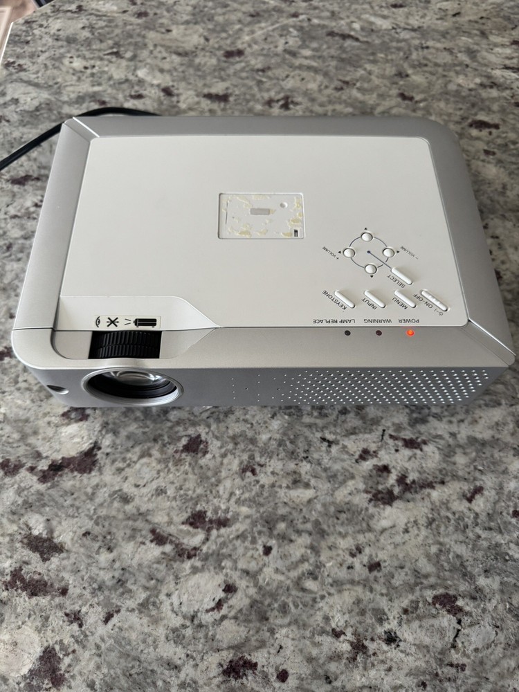 Sanyo PLC-XU73 Projector