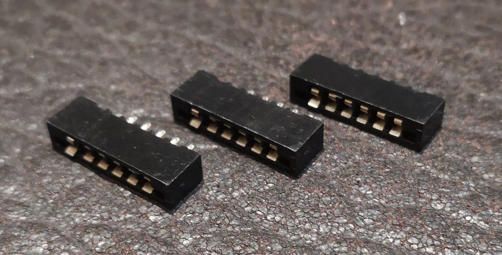 (3) Brand New Moog Source PCB Type Connectors –Improves Connectivity to Membrane