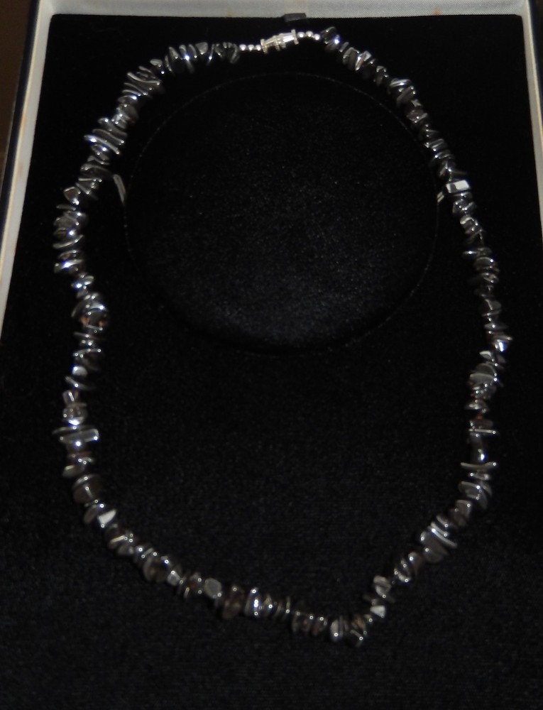 VINTAGE GREY BRANCH NECKLACE