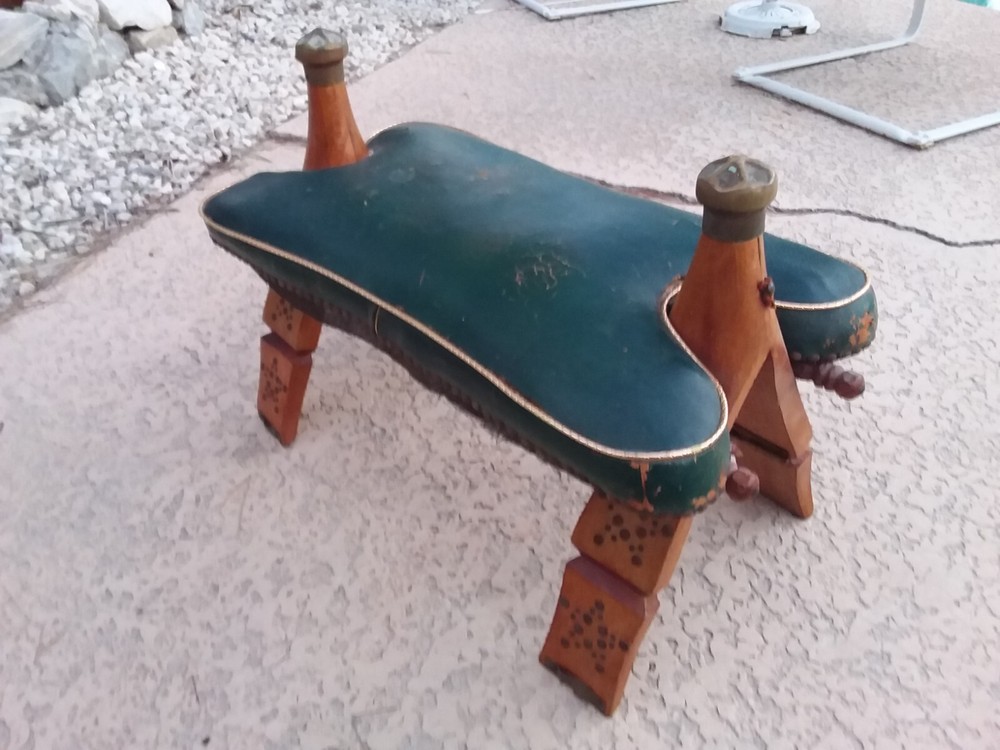 VINTAGE ANTIQUE CAMEL SADDLE/STOOL FOLDING LEGS