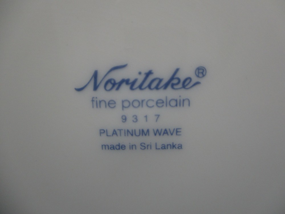 NORITAKE PLATINUM WAVE SALAD PLATE - 8 1/2" 0308F