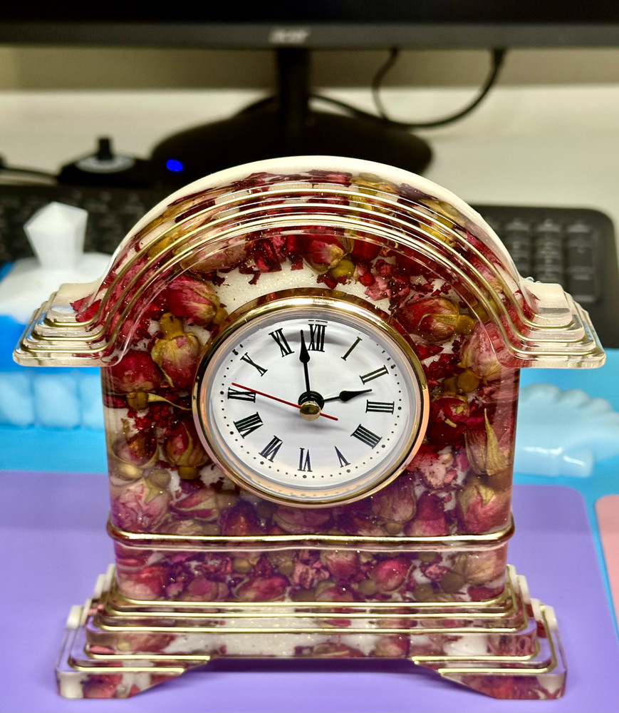 Epoxy Resin Mantle Clock Dried Flower Design Desktop Clock (read description)