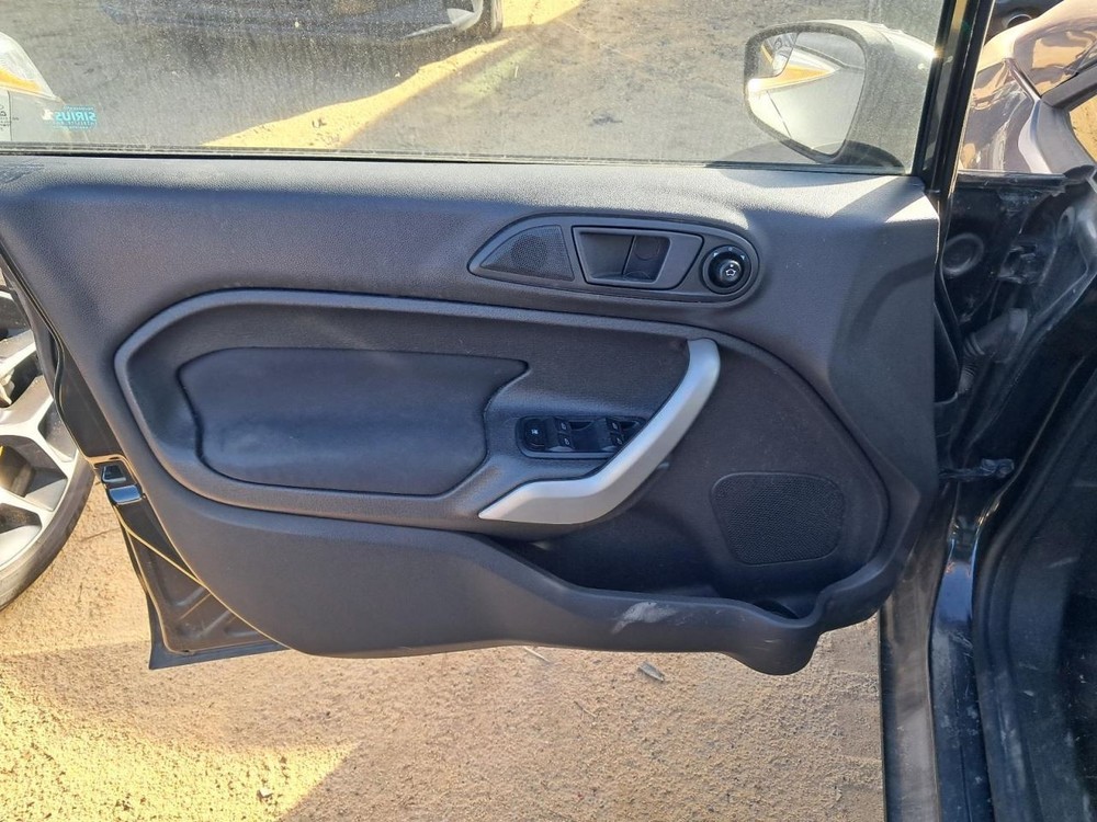 FIESTA 2013 Glove Box 4844568