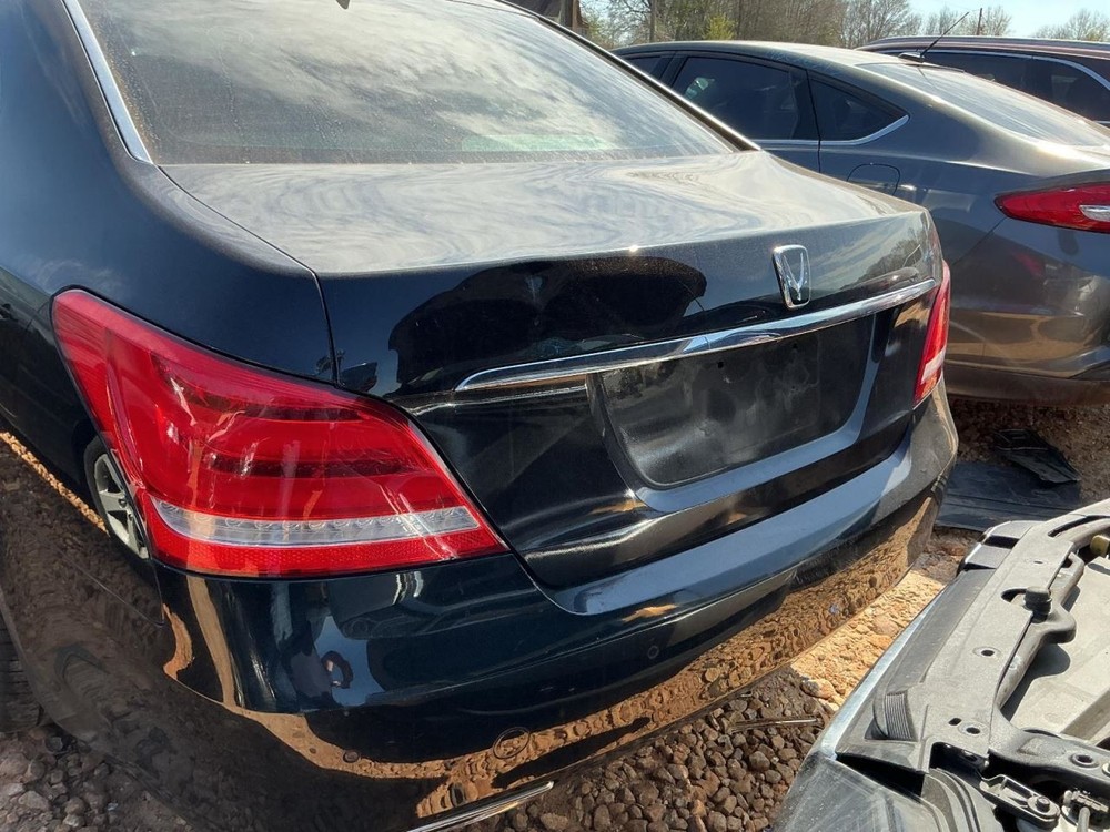 Console Front Floor Fits 14-16 EQUUS 5002222