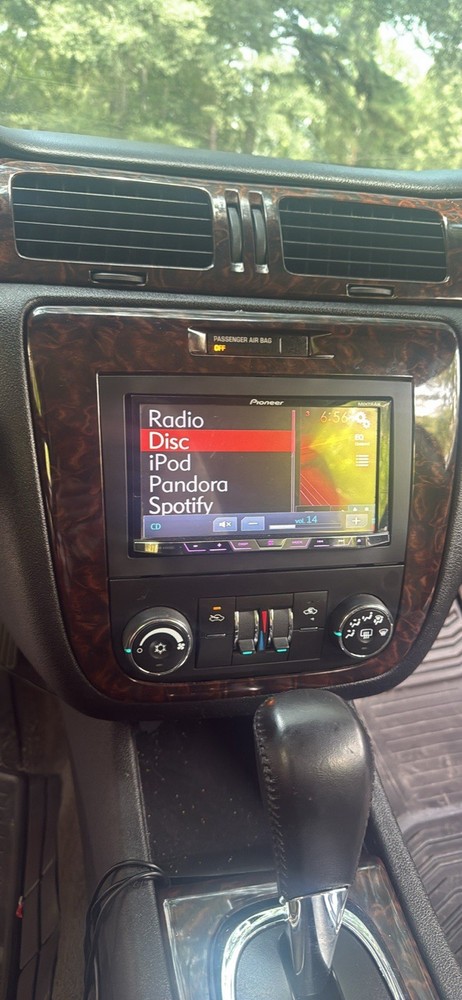 Pioneer Double DIN CD/DVD Player
