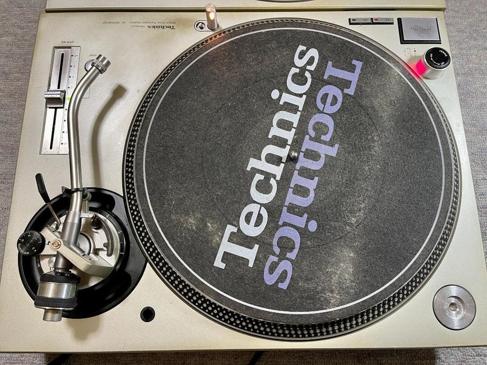 Technics SL-1200MK3D pair Direct Drive DJ Turntables silver