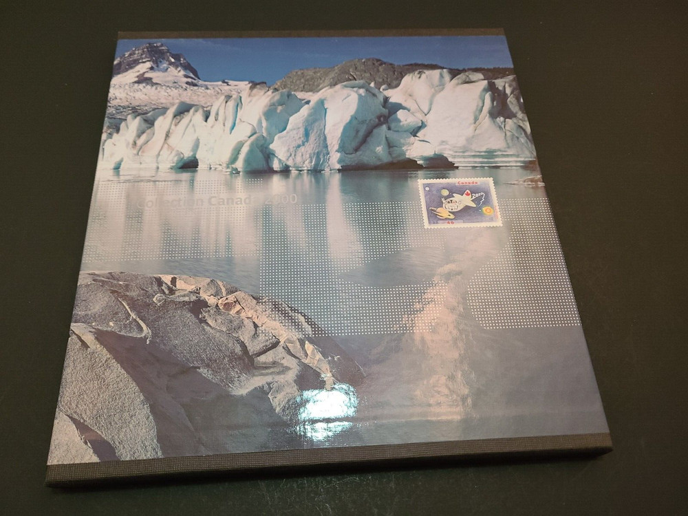 Canada Post COLLECTION CANADA 2000 STAMP SET ALBUM YEARBOOK