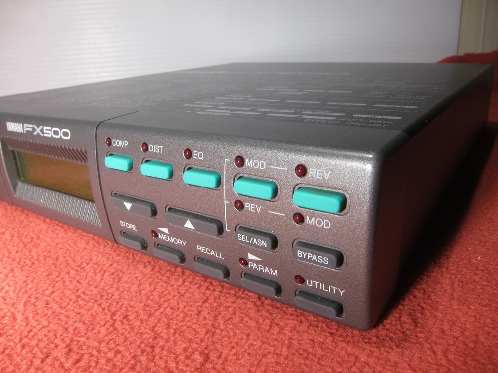 Yamaha Multi Effects Processor FX500 Guitar Effect w/ AC Adapter / Fast Shipping