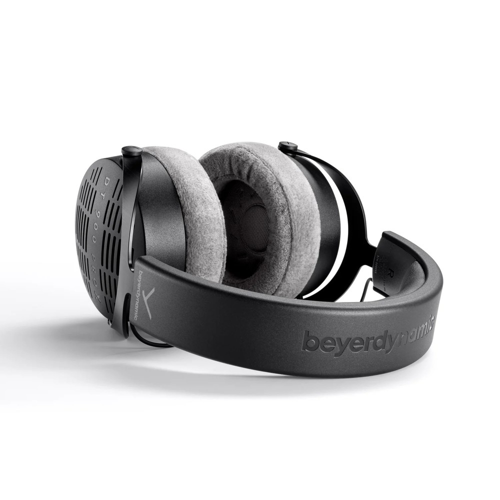 BEYERDYNAMIC DT 900 PRO X