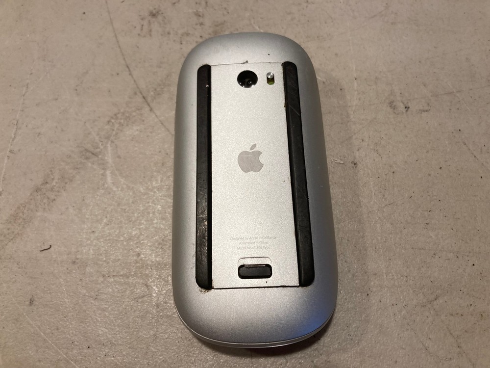 Apple Magic Mouse A1296 3VDC Wireless Bluetooth Multi-Touch Laser Mouse