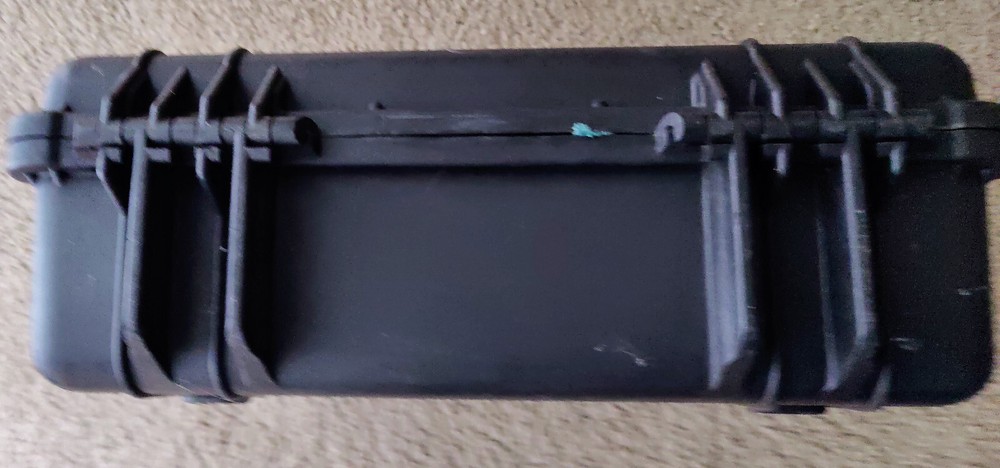 BLACK HARDSHELL DURABLE WATERPROOF CRUSHPROOF PLASTIC STORAGE CASE