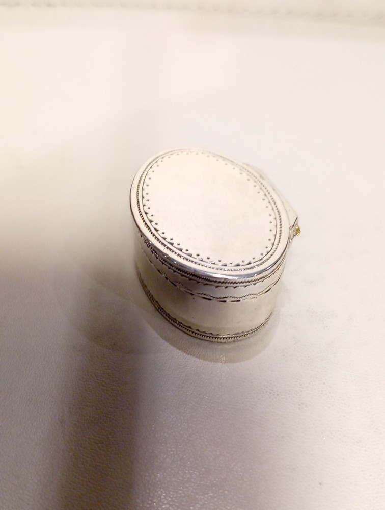 Solid Silver Early Georgian Snuff Box Circa 1740