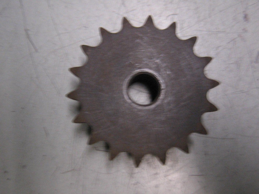 Sprocket 41 Roller chain 18 teeth 5/8" plain BORE 41B18