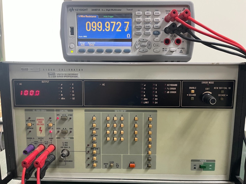 Fluke 5100A Calibrator (Front panel updated To 5100B Series Specifications)_5022
