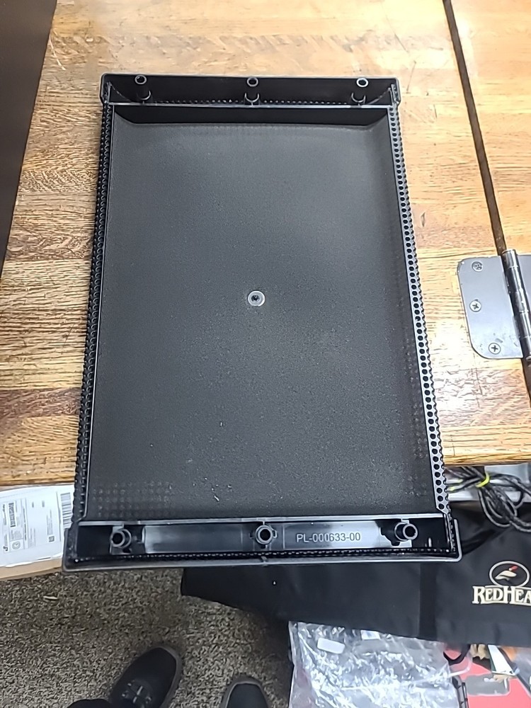 QSC Subwoofer AD-S28Tw Surface Mountable Subwoofer