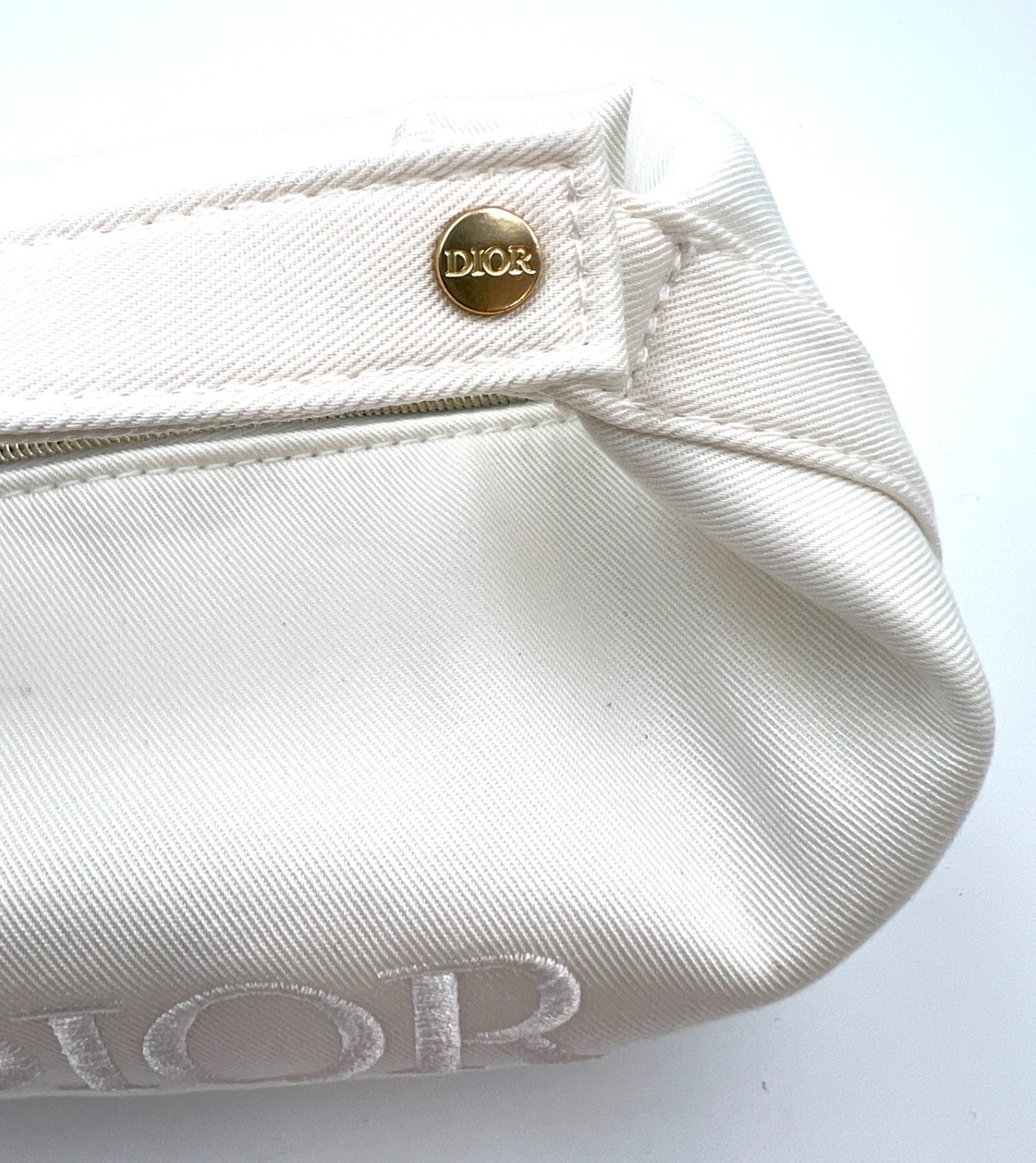 New in Box! Christian Cosmetic Makeup Bag Pouch With Top Handle ~ White