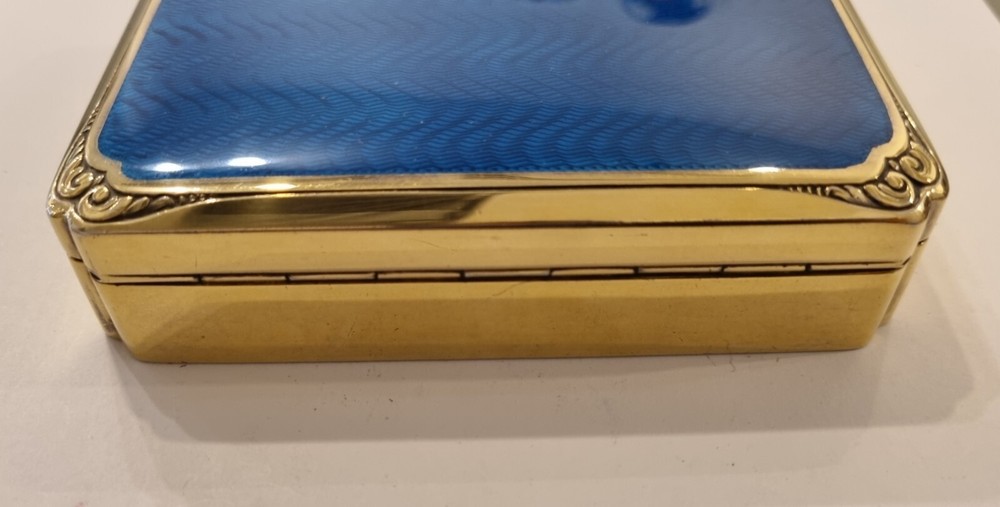 BEAUTIFUL SILVER ENAMEL BOX size 319