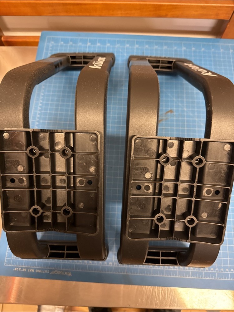 Küat Class 2 - Rooftop Kayak System Fixed - Black