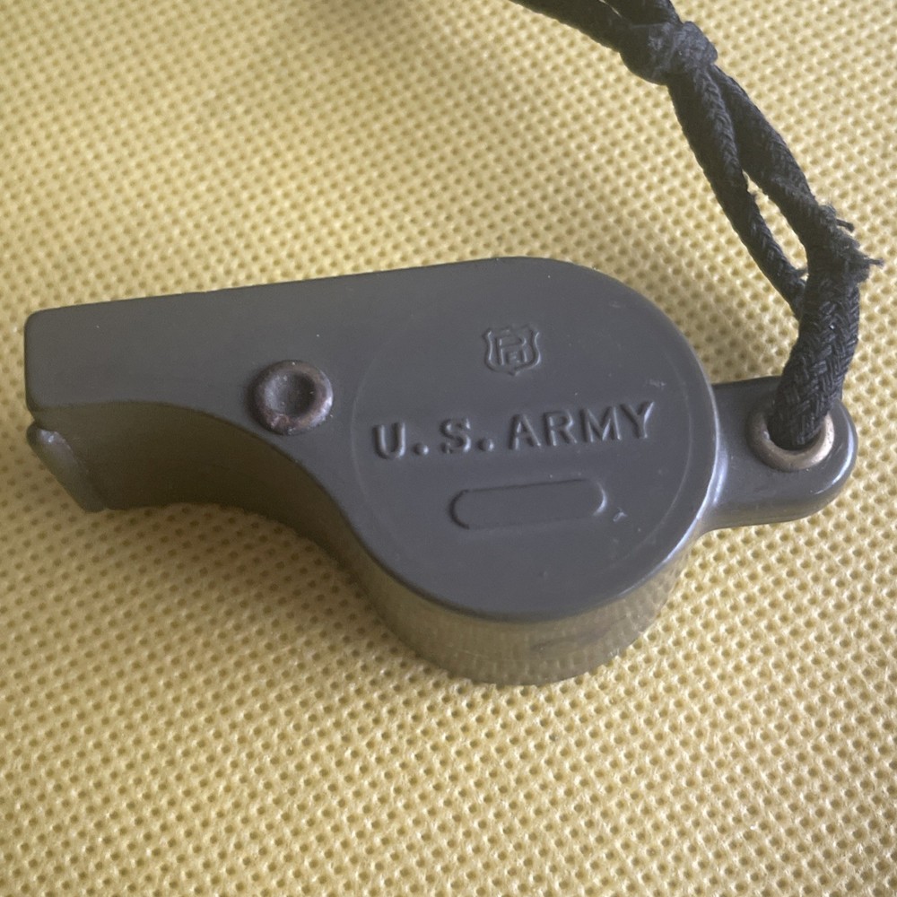 Vintage WW2 U.S. Era OD Green Plastic Whistle Works!