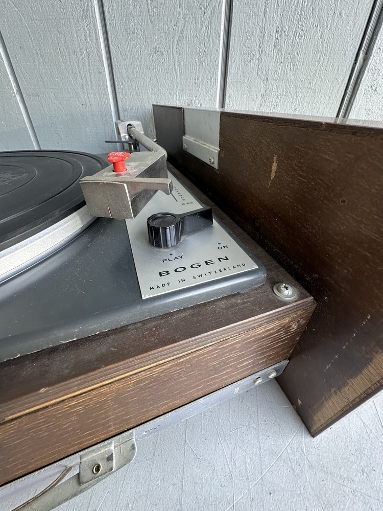 BOGEN B62 TURNTABLE (Read)