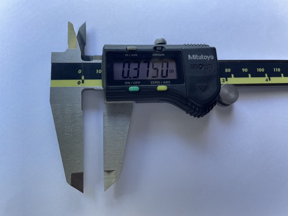 Mitutoyo Absolute Digimatic Calipers 500-197-20 CD-8“ CSX