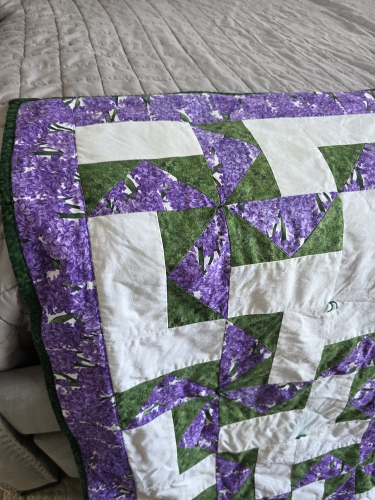 Vintage Handmade Quilt 45"×45"