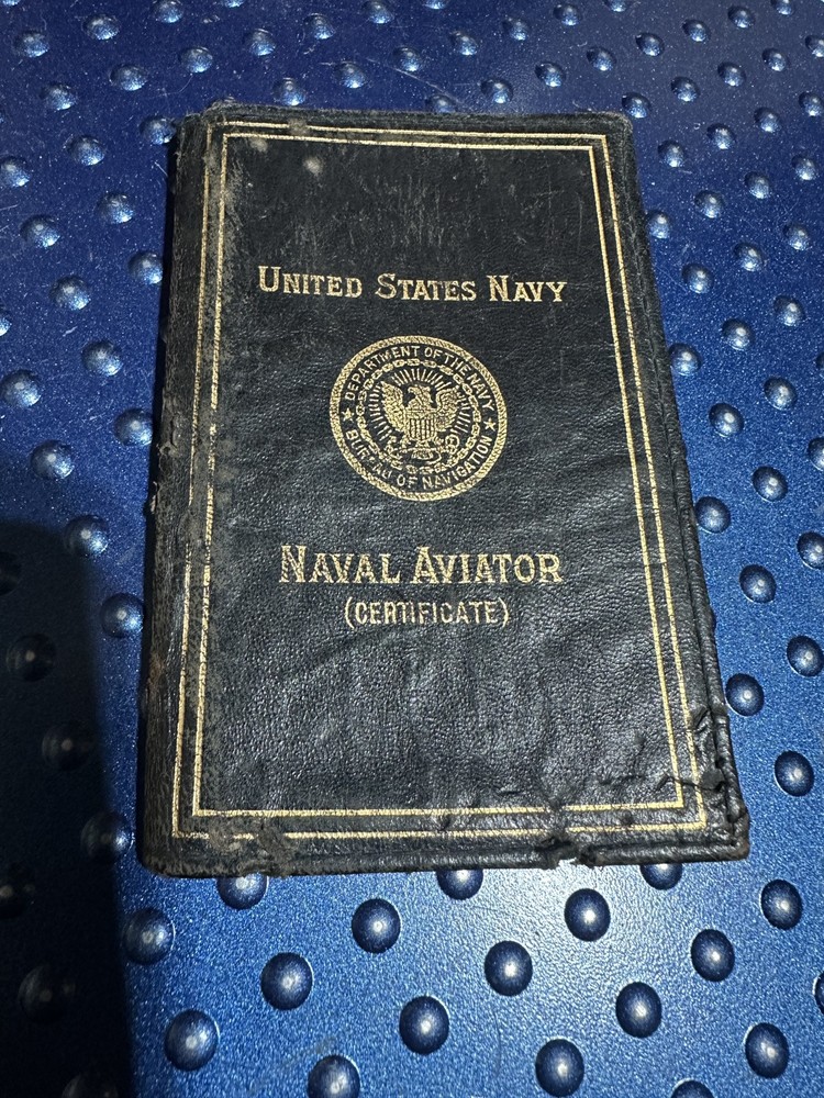 WWII WW2 1943 US NAVAL AVIATOR'S ID WALLET WITH ID CARDS ENSIGN