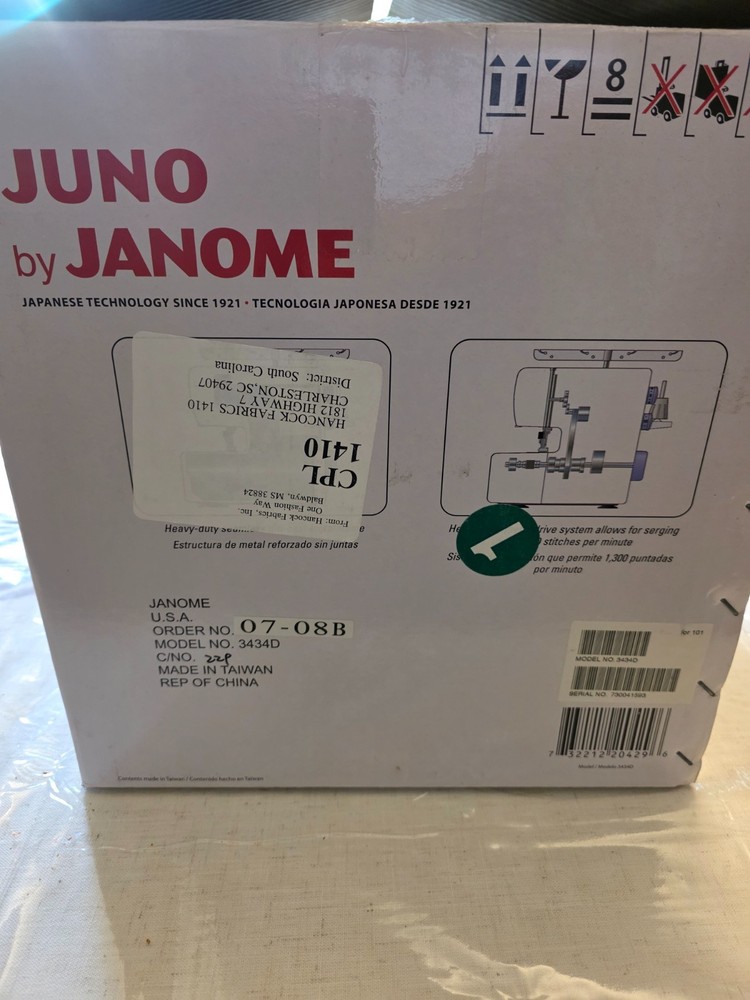 Juno by Janome 3434D Serger sewing machine excellent condition
