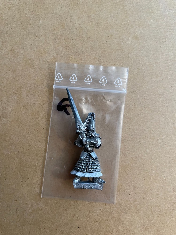 Warhammer High Elves Swordmaster metal