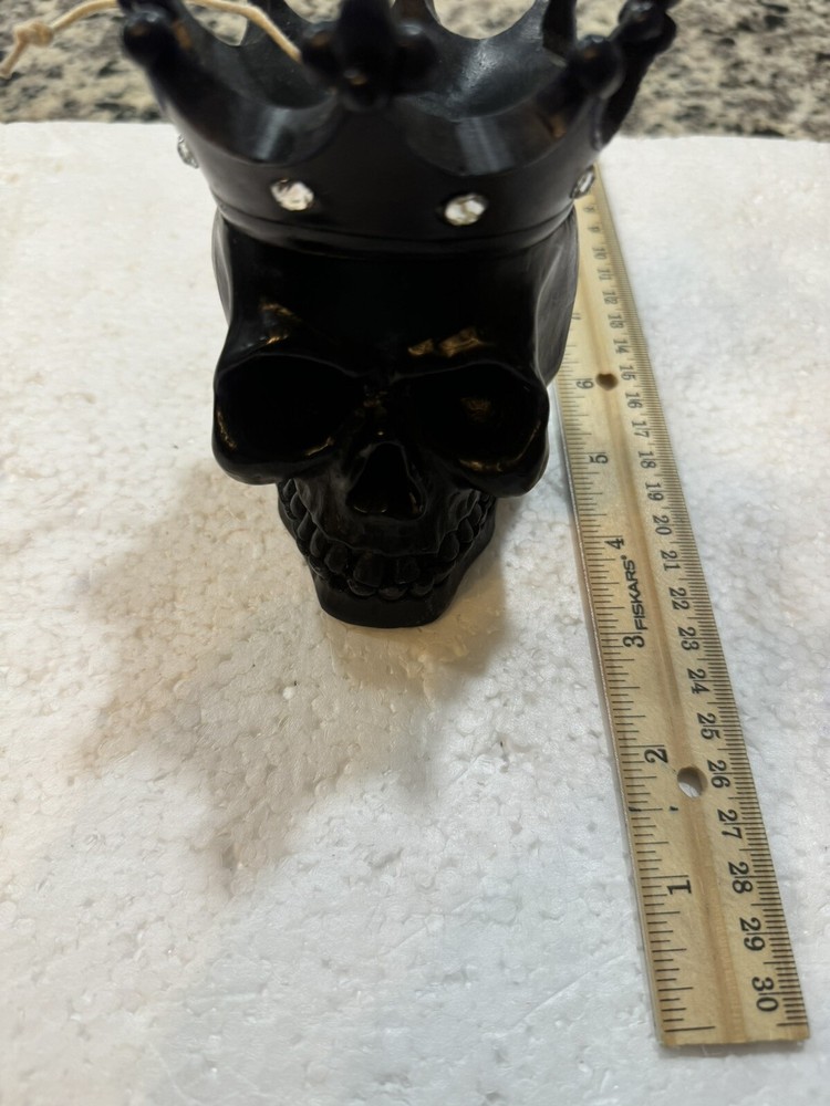 Skull With Crown Black Candle